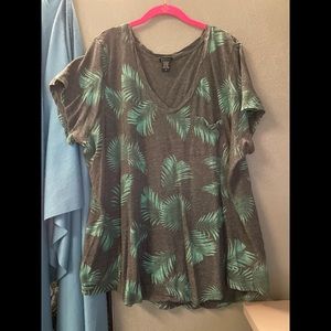 Torrid pocket tee 4 4X 26 26W
